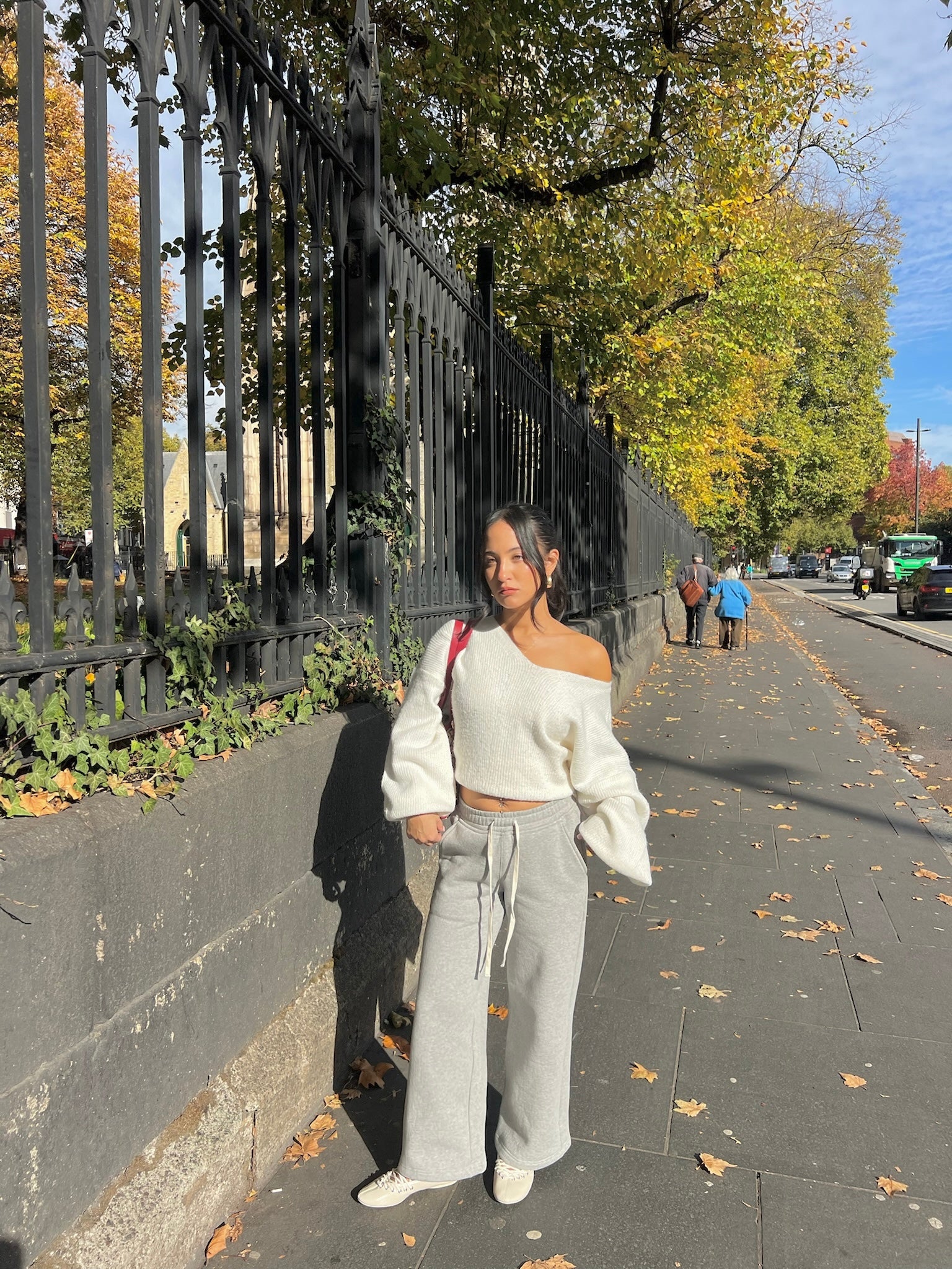 Extra Short Grey Fitted Joggers with Cream Drawstring