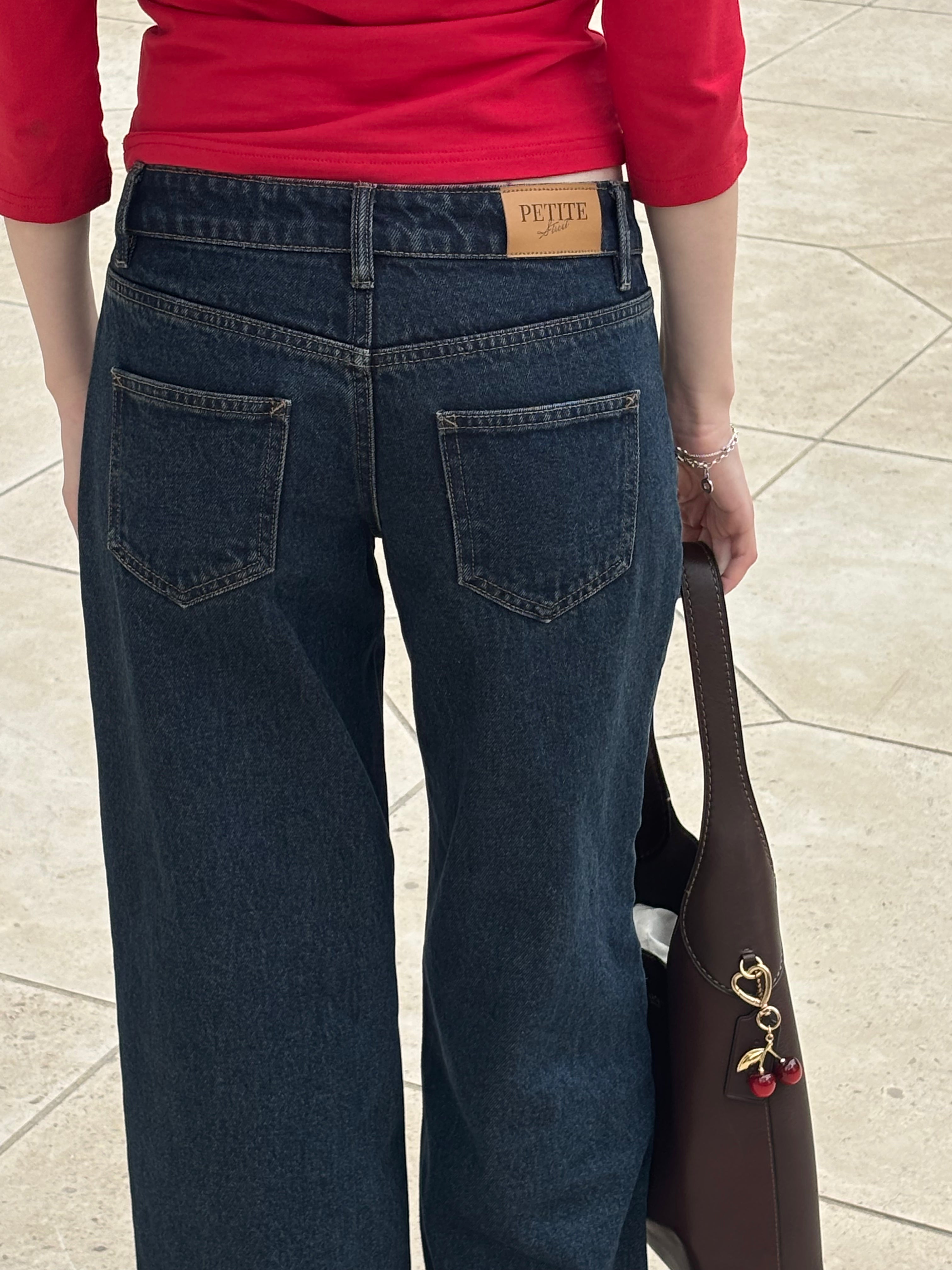 Short Straight Leg Jeans | Dark Wash