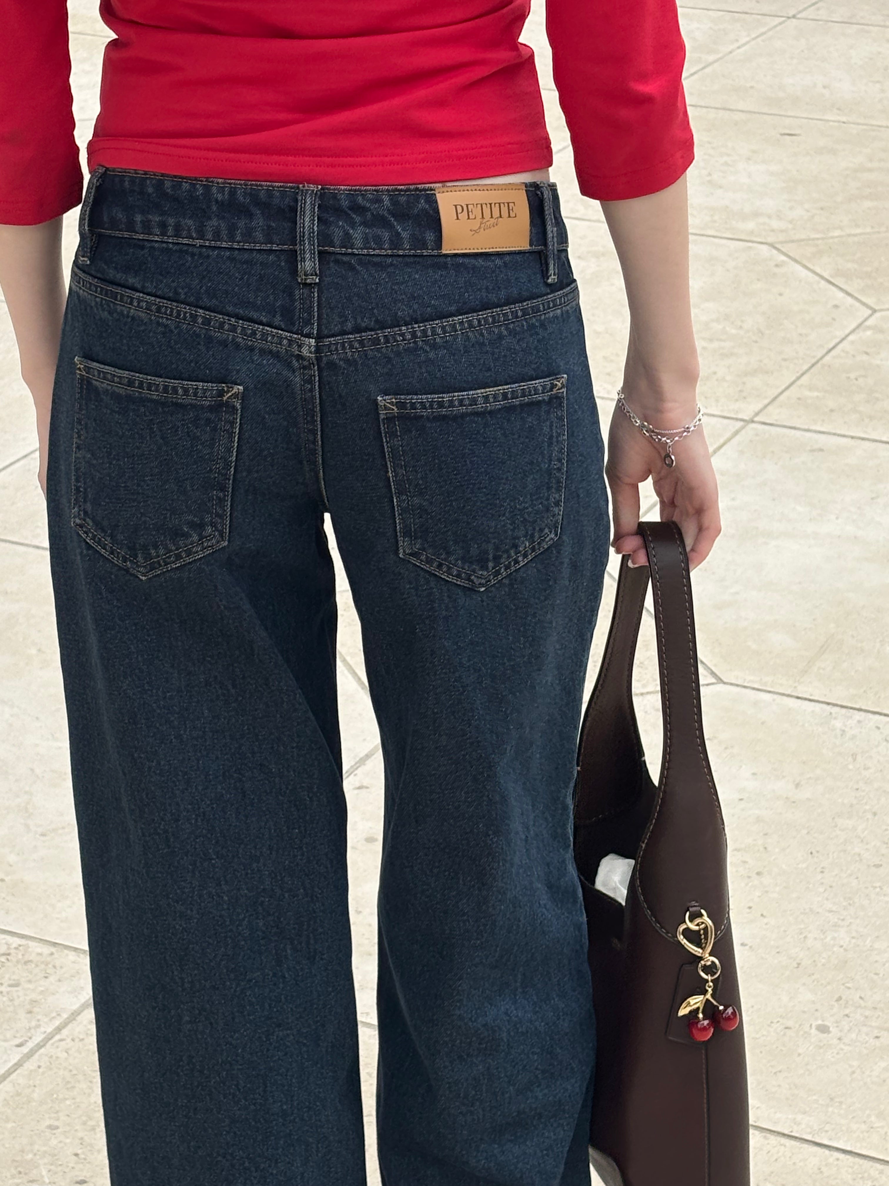 Short Straight Leg Jeans | Dark Wash
